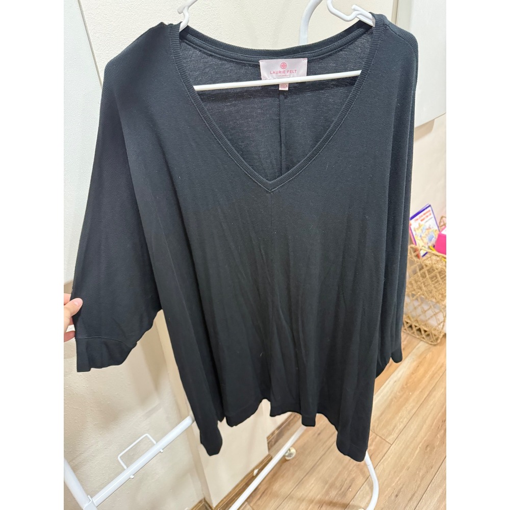 Minimalist Tunic Basic Essential Black M/L V-Neck Dolman Laurie Felt
